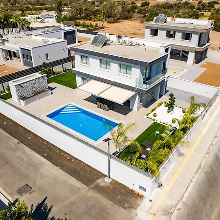 Villa Eleni By Ezoria Limassol